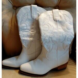 White Western Cowboy Boots Women's Size 8 Embroidered Snip Toe Choiran Flawless